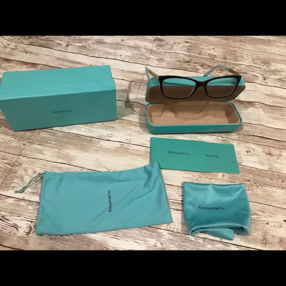 Tiffany & Co. Accessories - Tiffany’s Atlas eyewear. 👓